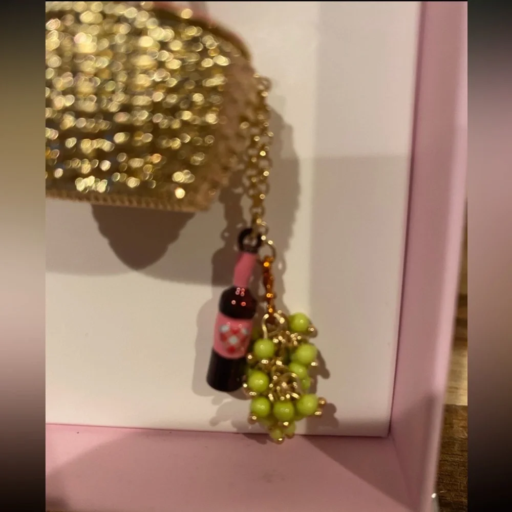 BETSEY JOHNSON Picnic Basket Bag Purse Charm Keychain Wine & Grapes Charms NWT